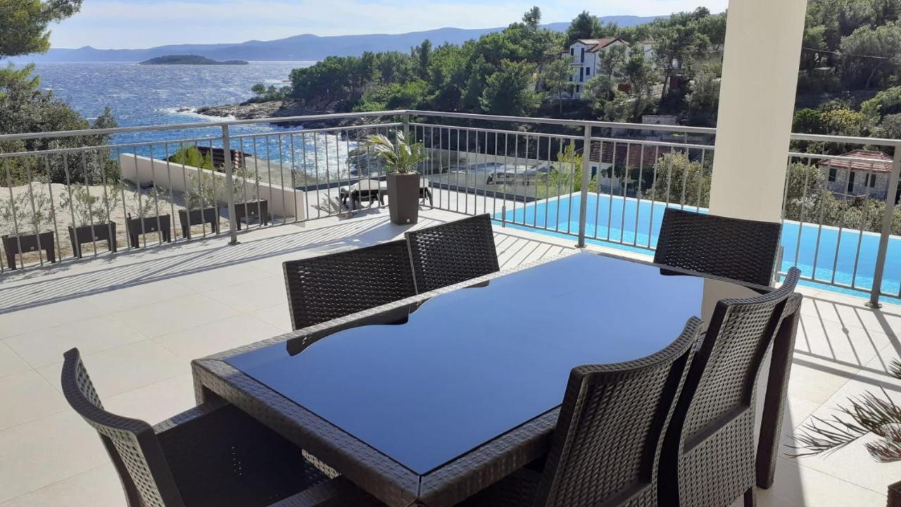 Hvar Lux *
