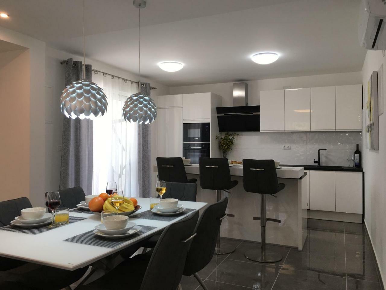 Apartment Hvar Lux Basina